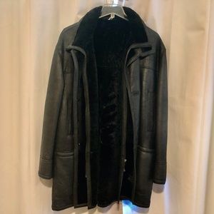 Luxurious Men's Genuine Leather Shearling